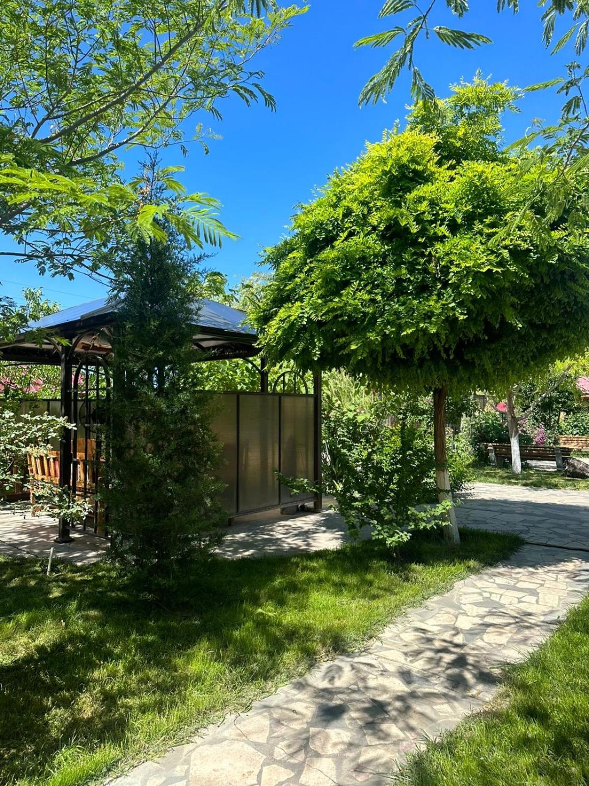 Ralina Restaurant And Hotel Ararat ภายนอก รูปภาพ